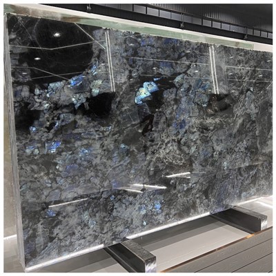 Leac eibhir Labradorite