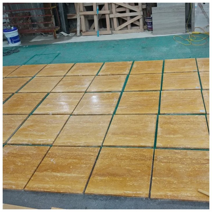 Tíleanna Travertine Buí